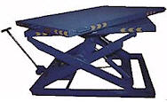 Table &eacute;l&eacute;vatrice &agrave; ciseaux simples